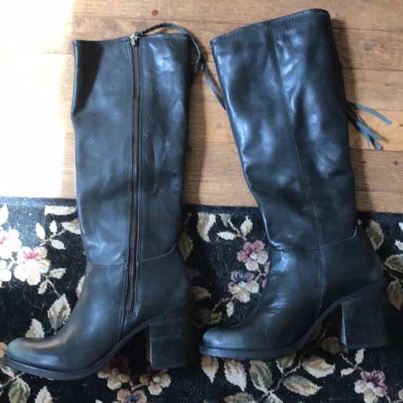 Calvin Klein boots - Picture 3 of 4